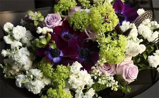 2027年农历正月初十结婚好不好 适不适合办婚礼