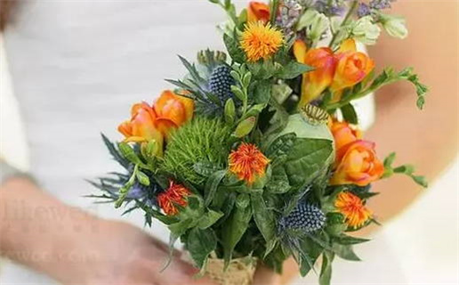 2027年农历八月廿五是结婚好日子吗 今日办喜事好不好