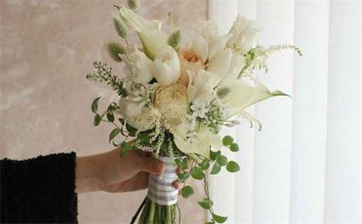 2028年06月27日是结婚好日子吗 适不适合办喜事