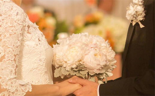 2028年农历腊月初九结婚好不好 今日办喜事好吗