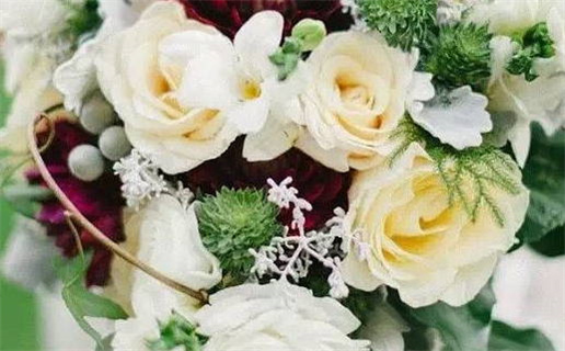 2025年农历十月十五是结婚好日子吗 今日办婚礼好不好