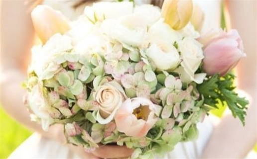 2028年农历二月十一是不是结婚吉日 适不适合办婚礼