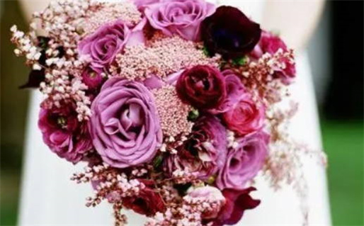 2026年农历八月廿六结婚吉日查询 办喜事吉利吗