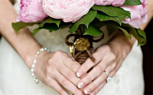 2028年农历八月廿六是不是结婚吉日 是办喜事好日子吗